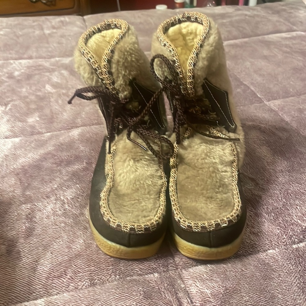 Vintage snowland boots